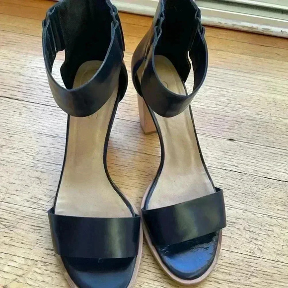 COS navy ankle strap heels - Picture 4 of 5